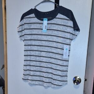 Pink Clover Striped Shirt in Gray and White